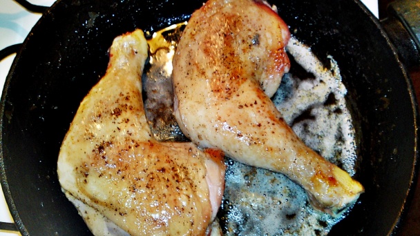 Pomaly pečené kuracie stehná na masle s bylinkami (fotorecept) - obrázok 5