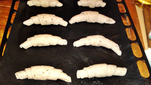 Grahamové rohlíky s ľanovými semienkami a rascou (fotorecept) - obrázok 9