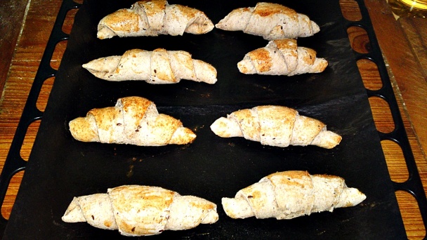 Grahamové rohlíky s ľanovými semienkami a rascou (fotorecept) - obrázok 11