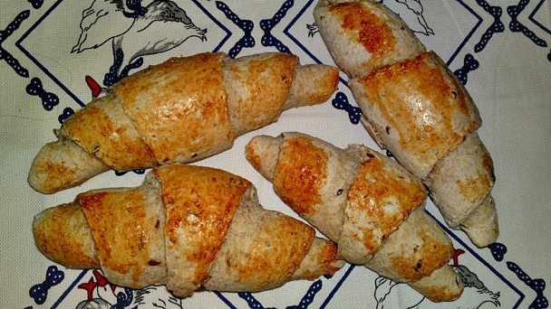 Grahamové rohlíky s ľanovými semienkami a rascou (fotorecept) - obrázok 12