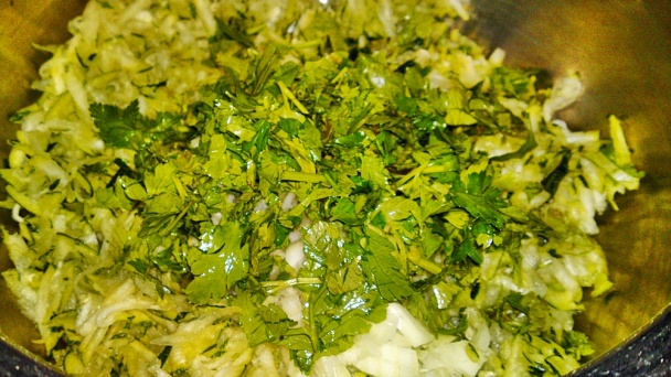 Zelené jarné placky so slnečnicovými semienkami (fotorecept) - obrázok 3