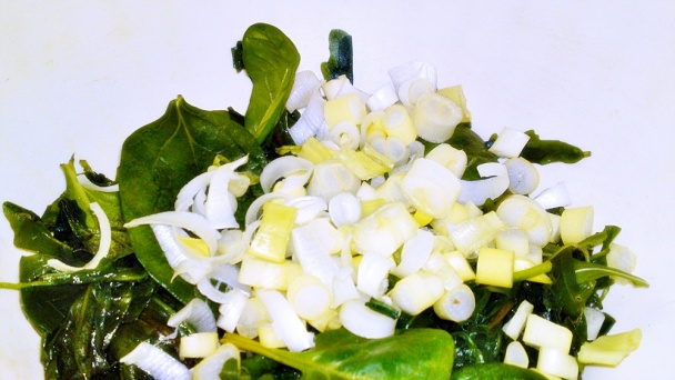 Jarný šalát z listovej zeleniny s camembertom (fotorecept) - obrázok 7
