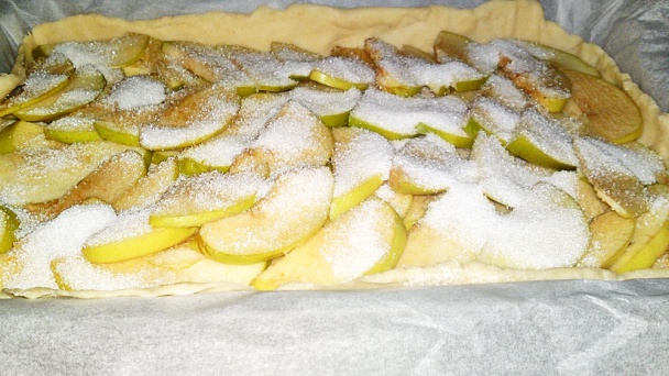 Jablkový koláč s marhuľovým džemom a s rumom (fotorecept) - obrázok 12