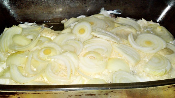 Pečené bravčové pliecko na iný spôsob s jablkovou kašou a zemiakovými pampúšikmi (fotorecept) - obrázok 5