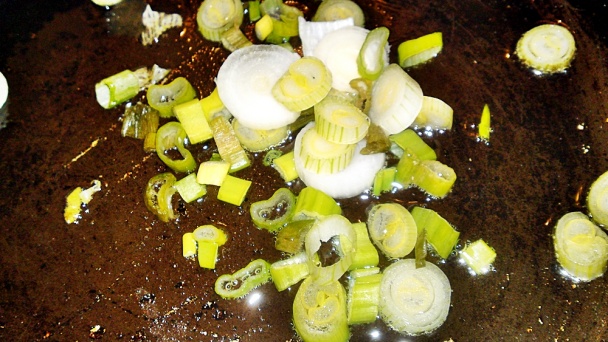 Spaghetti s rukolou, hubami, paradajkami a parmezánom (fotorecept) - obrázok 6