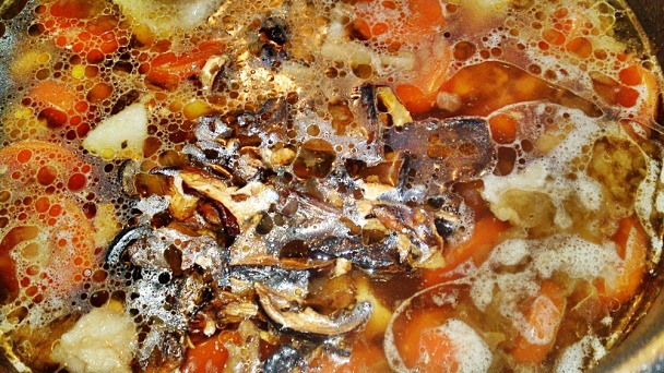 Bravčové pliecko na smotane so zeleninou a hubami (fotorecept) - obrázok 10