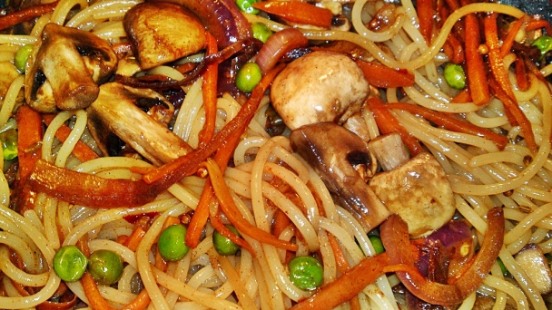 Opražané spaghetti so zeleninou (fotorecept) - obrázok 16