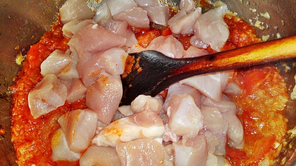 Paprikáš z kuracích pŕs so šampiňónmi (fotorecept) - obrázok 8