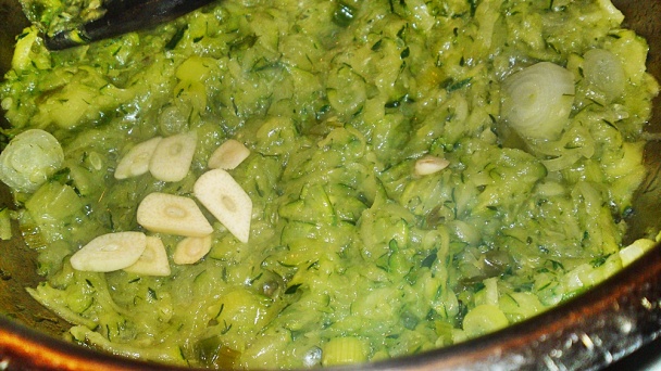 Teplá nátierka z cukety a camembertu (fotorecept) - obrázok 5