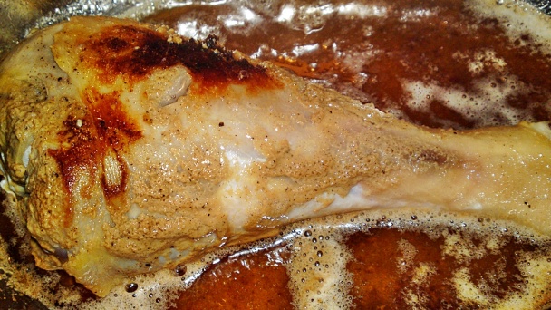 Židovské morčacie stehno na horčici a majoráne (fotorecept) - obrázok 8