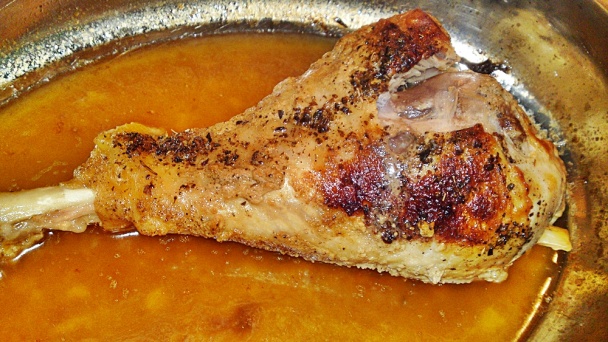 Židovské morčacie stehno na horčici a majoráne (fotorecept) - obrázok 10