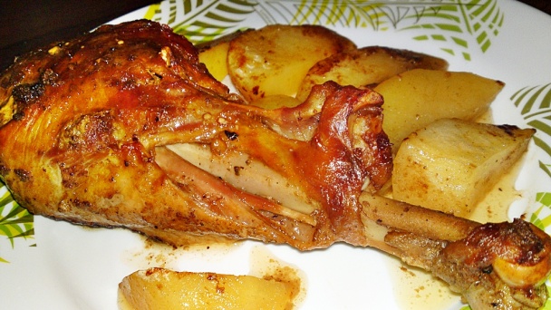 Židovské morčacie stehno na horčici a majoráne (fotorecept) - obrázok 15