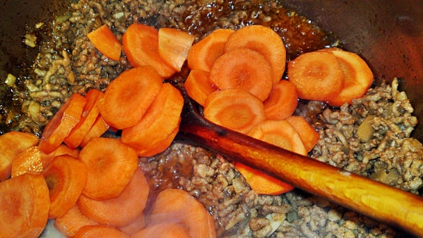 Letný zeleninový hrniec s mletým jahňacím mäsom (fotorecept) - obrázok 6