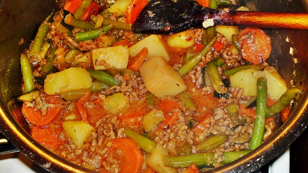 Letný zeleninový hrniec s mletým jahňacím mäsom (fotorecept) - obrázok 13