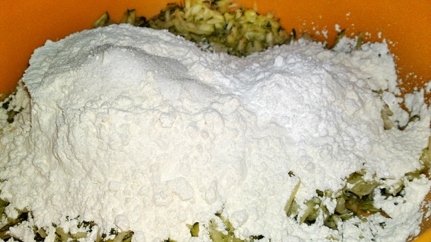 Slaná cuketová torta (fotorecept) - obrázok 2