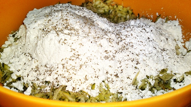 Slaná cuketová torta (fotorecept) - obrázok 3