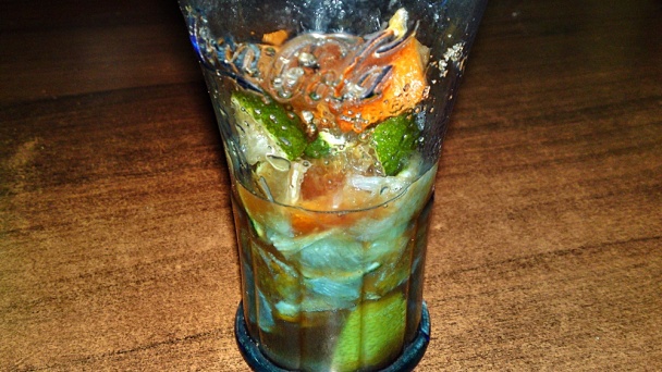 Cocktail z pomaranča, limetky a citróna (fotorecept) - obrázok 4