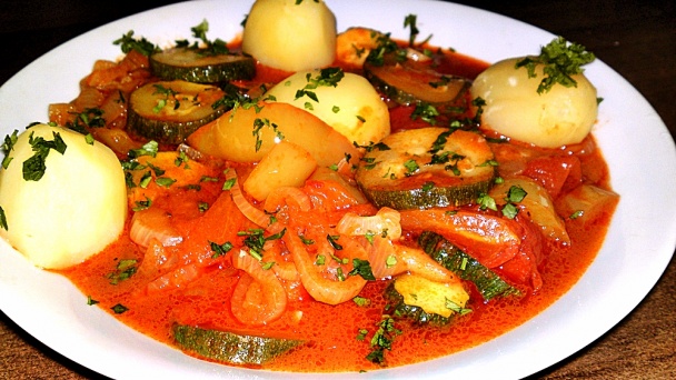 Pikantné lečo s cuketou s údenou paprikou na prírodno (fotorecept) - obrázok 11