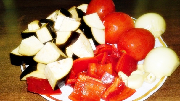 Pikantná baklažánovo-paprikovo-paradajková nátierka (fotorecept) - obrázok 3