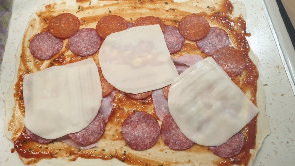 Pizzové trojuholníčky z lístkového cesta (fotorecept) - obrázok 2