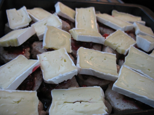  Bravčová panenka zapečená s brusnicami a hermelínom (fotorecept) - obrázok 4