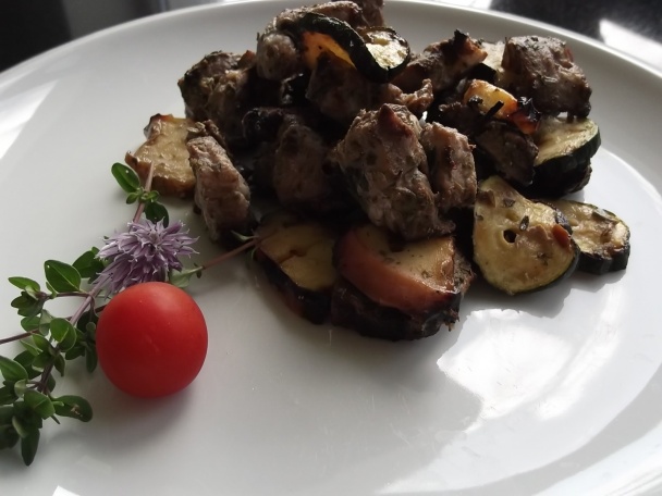 Grilované špízy s jablkom a cuketou - obrázok 6