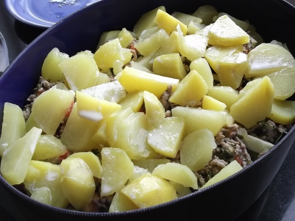 Zapečené mäso, baklažán a zemiaky na spôsob musaky (fotorecept) - obrázok 6