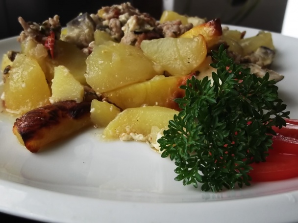 Zapečené mäso, baklažán a zemiaky na spôsob musaky (fotorecept) - obrázok 8