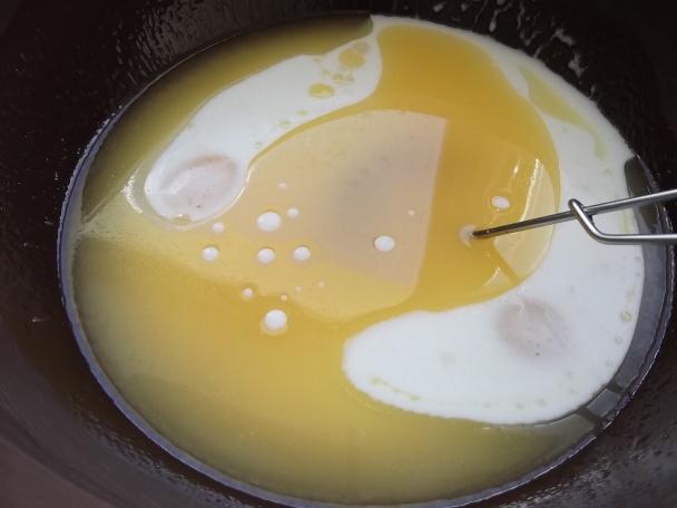 Muffiny s prekvapením na gulášku-hrnčekové (fotorecept) - obrázok 2