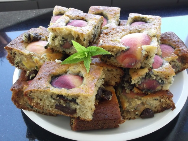 Broskyňový koláč s medom a medovkou-hrnčekový (fotorecept) - obrázok 8
