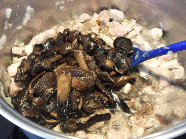 Bravčové dusené s hubami (fotorecept) - obrázok 8