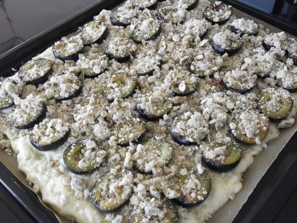 Slivkový kysnutý koláč a čokozavináče(fotorecept) - obrázok 1