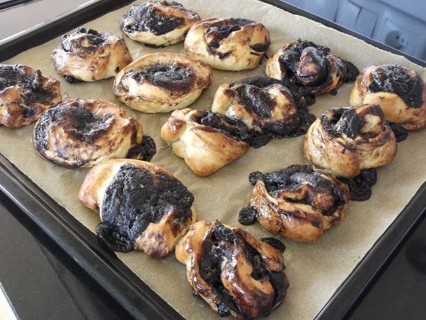 Slivkový kysnutý koláč a čokozavináče(fotorecept) - obrázok 4