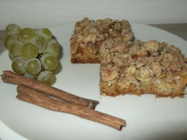 Obyčajný hroznový koláč s vločkami a škoricou - hrnčekový (fotorecept) - obrázok 8