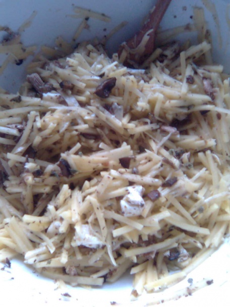 Zemiakové hniezda s hubami a balkánskym syrom - obrázok 4