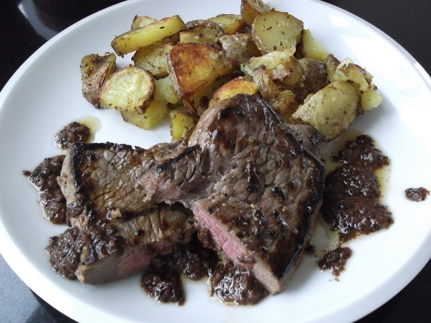 Steak s vínovou redukciou s korením a chilli (fotorecept) - obrázok 7