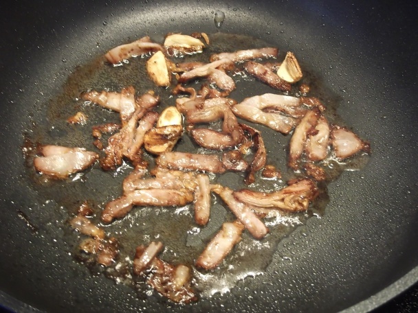 Penne so sušenou šunkou a sušenými paradajkami - obrázok 1