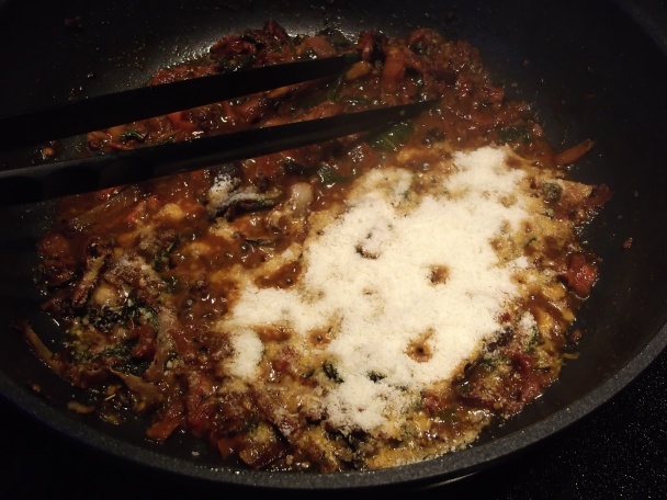 Penne so sušenou šunkou a sušenými paradajkami - obrázok 5