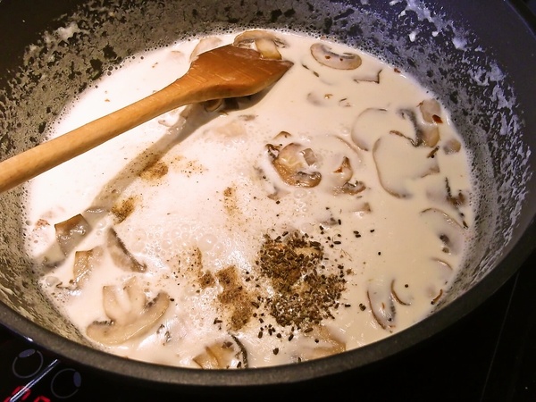 Špargľa s pečiarkovou omáčkou - obrázok 2