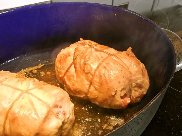 Bravčová roláda s chilli a bylinkami pečená v bránici (fotorecept) - obrázok 5