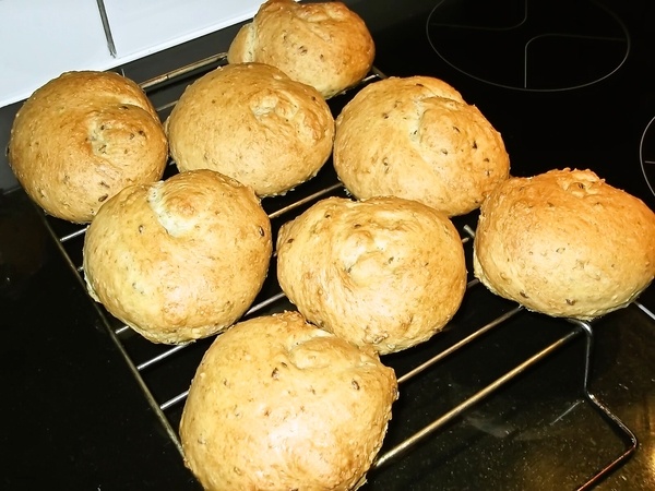 Pečivo s vločkami a otrubami - obrázok 2