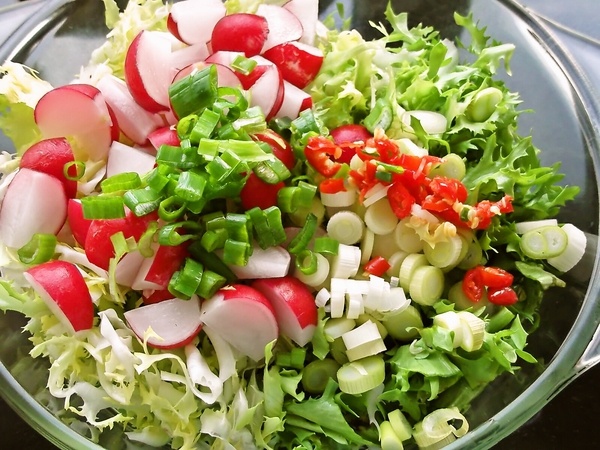 Zeleninový šalát s fetou (fotorecept) - obrázok 1