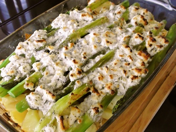 Špargľa zapečená s balkánskym syrom (fotorecept) - obrázok 6