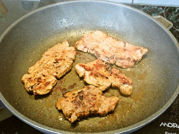 Hovädzie predné na víne s hubami (fotorecept) - obrázok 2