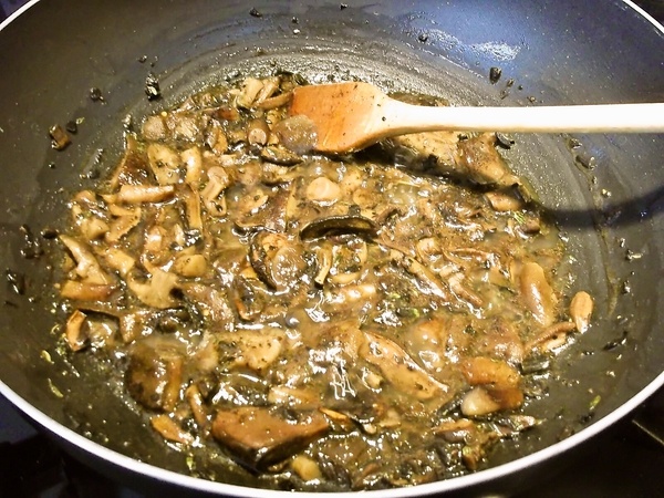 Zapečené cestoviny s hubami (fotorecept) - obrázok 1