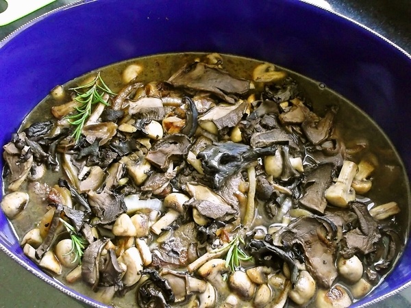 Hovädzia nožina so sušenými paradajkami a hubami (fotorecept) - obrázok 6