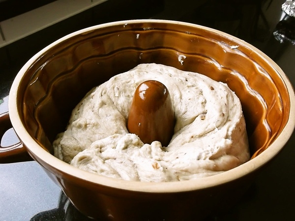 Vianočková bábovka alebo Bábovková vianočka - obrázok 1