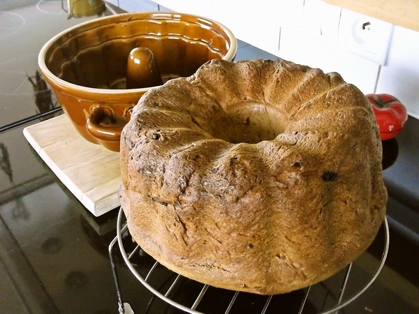 Vianočková bábovka alebo Bábovková vianočka - obrázok 3