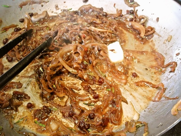 Bravčová krkovička s vínovou cibuľou (fotorecept) - obrázok 5