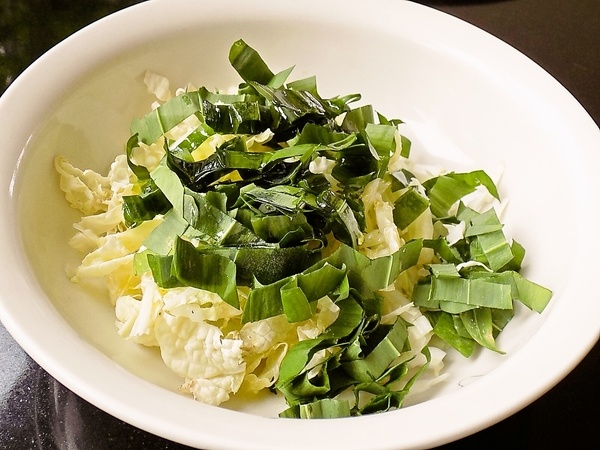 Hovädzia nožina na pive s medvedím cesnakom (fotorecept) - obrázok 8